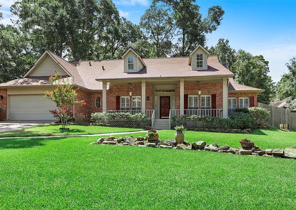 1st image of 108 Clear Springs Dr