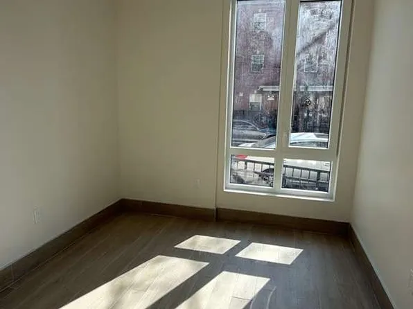 2130 Harrison Ave, Bronx, NY 10453
