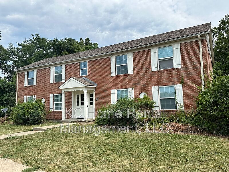 1st image of 8620 Countryshire Ln #4