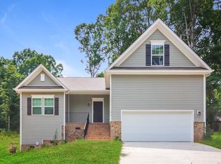 176 Nottingham Cir, Statesville, NC 28625