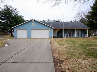 2929 Saint James Rd, Springfield, IL 62707