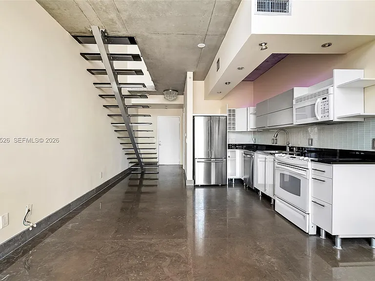 690 SW 1st Ct #1019 — Photo 6