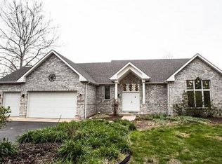 3860 Old Baumgartner Rd, Saint Louis, MO 63129