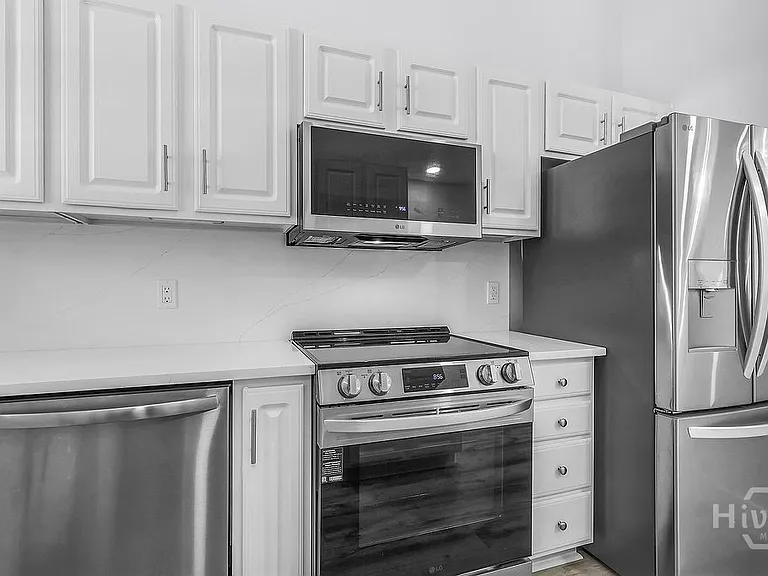 11903 Apache Ave #3 — Photo 8