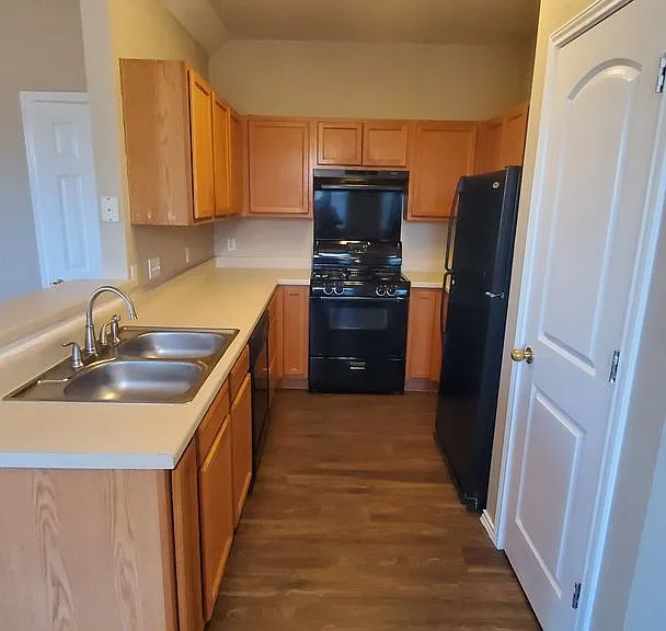 14001 Cambourne Dr — Photo 23