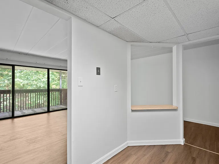 2850 Washington Blvd — Photo 32