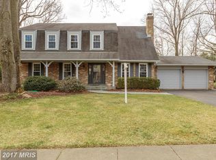 2711 Glencroft Rd, Vienna, VA 22181