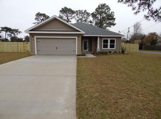 119 Ridgewood Ave, Mary Esther, FL 32569