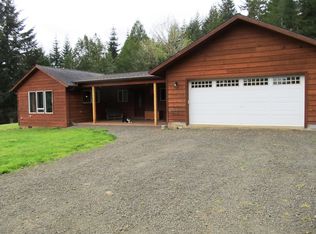 57576 Fairview Rd, Coquille, OR 97423