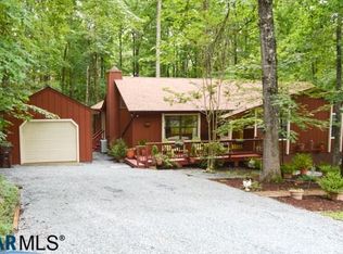 14 Woodridge Rd, Palmyra, VA 22963