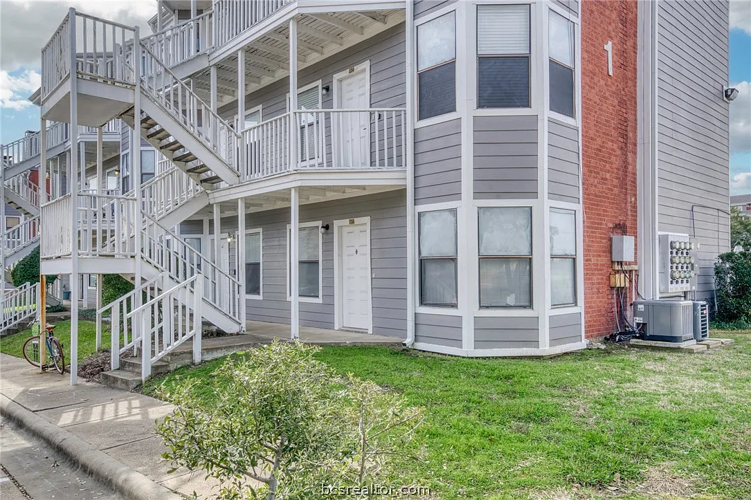 1 bed, 584 sqft, $1,000 — Photo 1