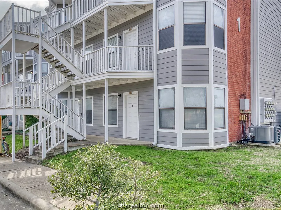 4441 Old College Rd #1103