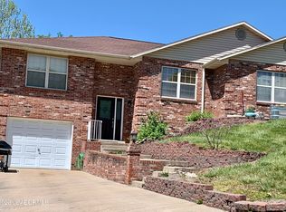 2112 Red Oak Dr #B, Jefferson City, MO 65109
