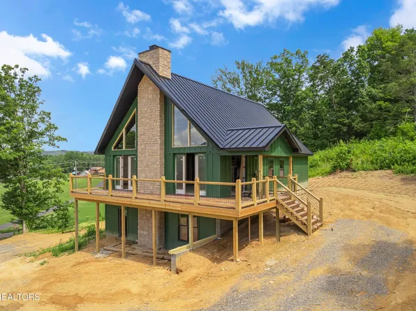 2773 Clabo Rd, Sevierville, TN 37862