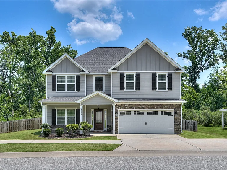 4050 Stowe Dr — Photo 2