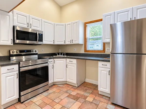 (undisclosed Address), Brentwood, NY 11717