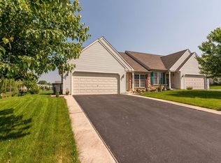 5025 Field View Dr, Mount Joy, PA 17552