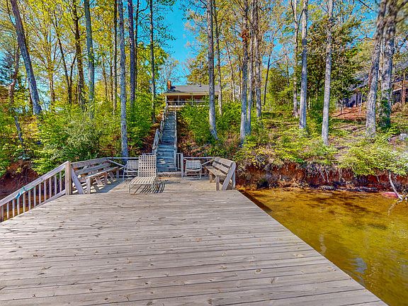 3rd image of 85 Forest Shore Dr