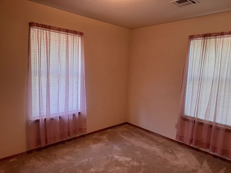 309 Oliver St — Photo 17