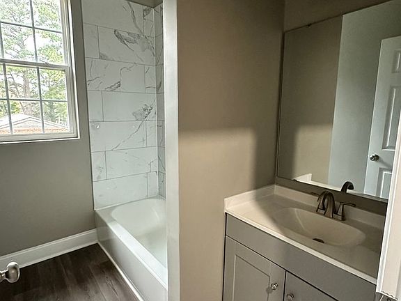 5th image of 252 Gholson Ave #C