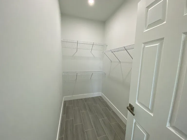 152 Beckley Dr — Photo 4