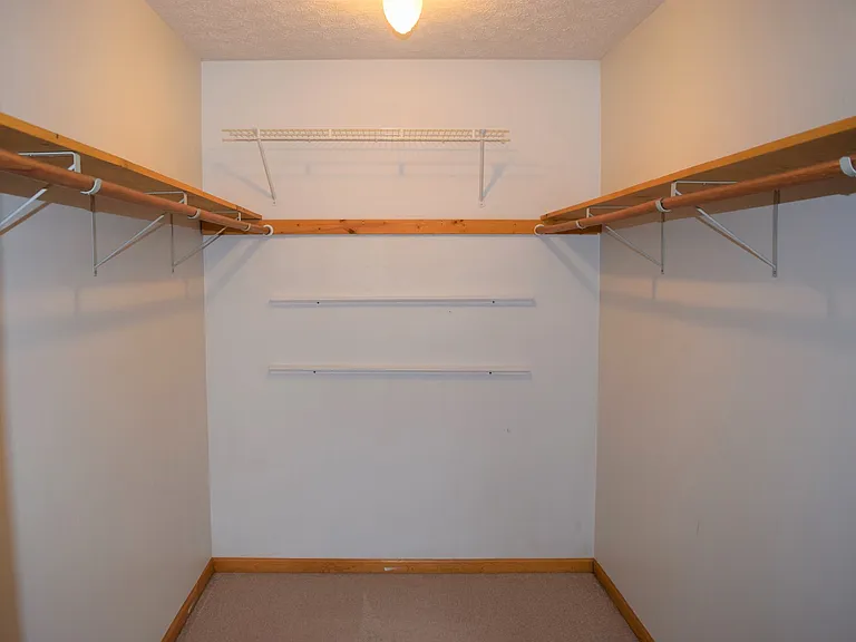 110 Dogwood Cir — Photo 35