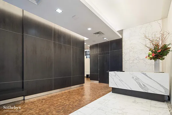 Sold by Sotheby's International Realty | media 9