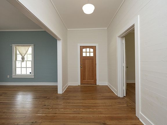 5th image of 1702 E Main St