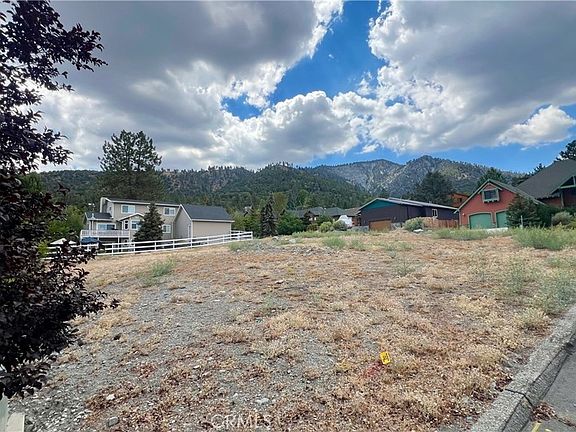 3rd image of 5419 Pacific Crest Dr #35