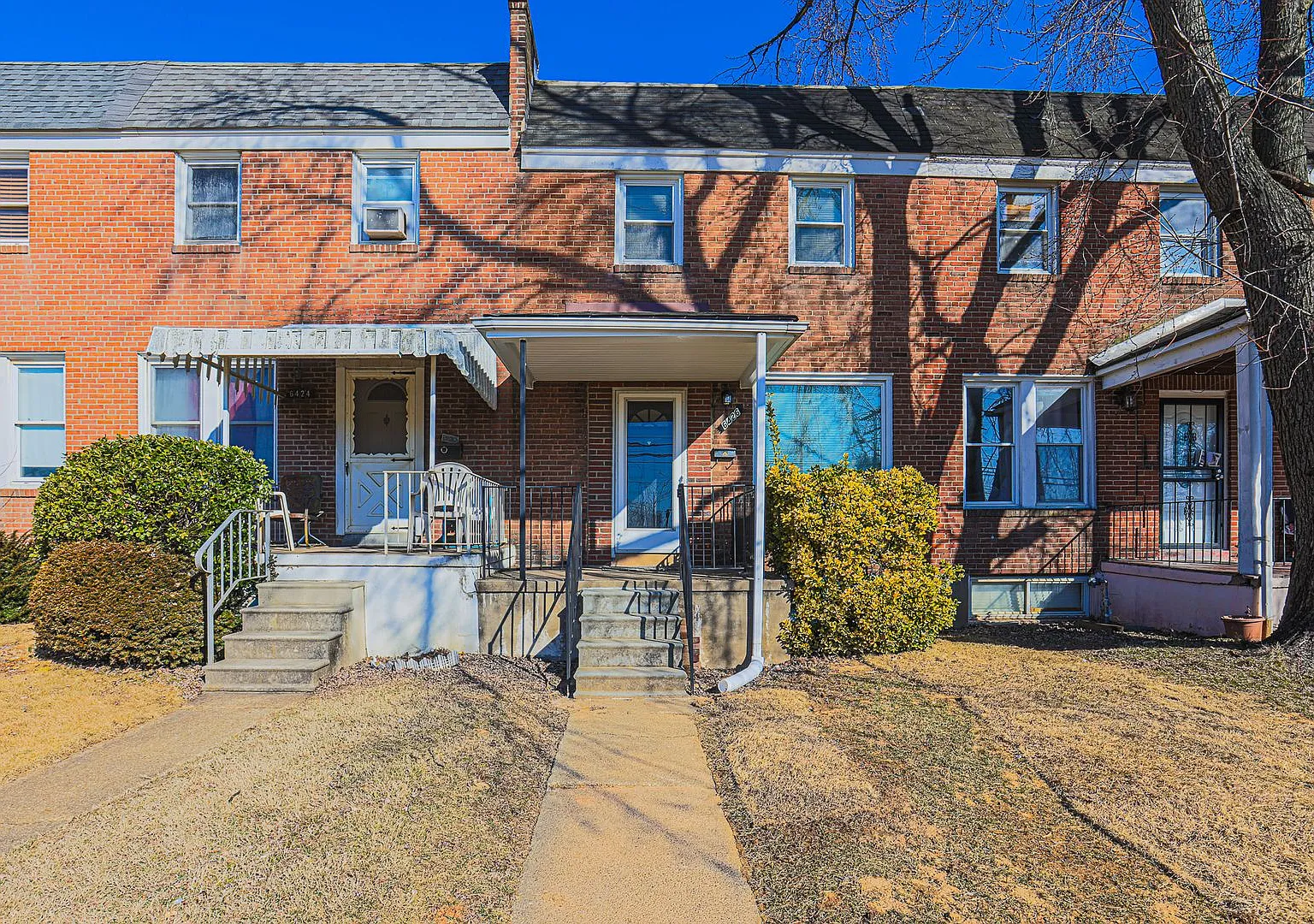 Graceland Park Renovated Home for Rent — Photo 1