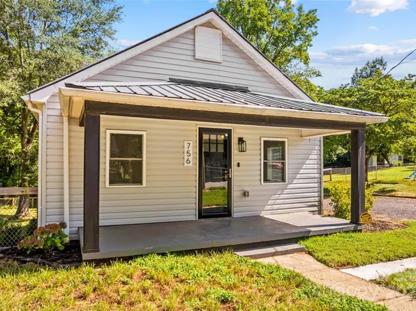 756 6th Ave SW, Hickory, NC 28602