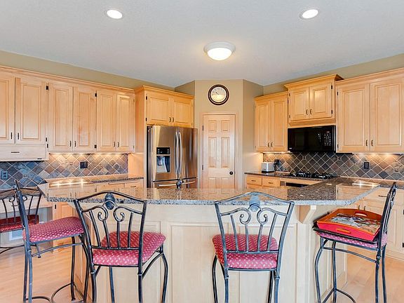 5th image of 11406 Ashbury Cir N