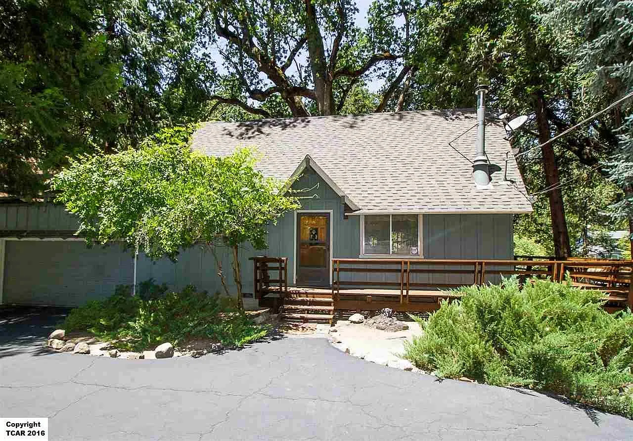 22182 Crystal Falls Dr photo 1