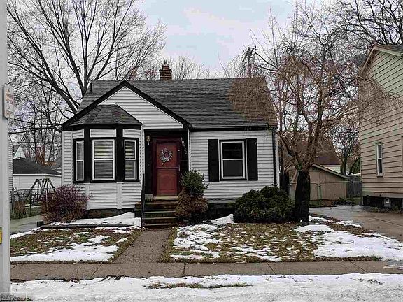 2nd image of 19420 Elkhart St