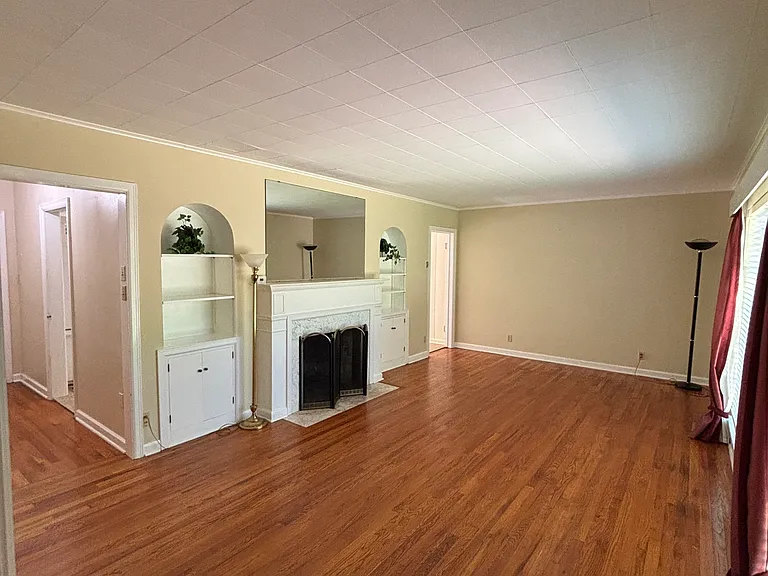 823 S Blakely St — Photo 17