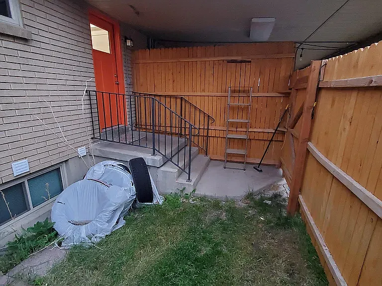 S Normandie Ln — Photo 39
