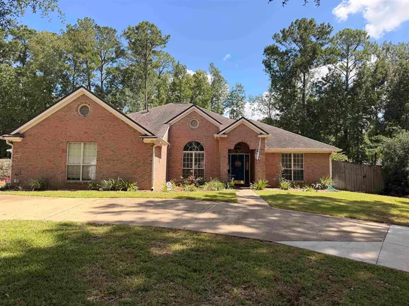 10017 Leafwood Dr, Tallahassee, FL 32312