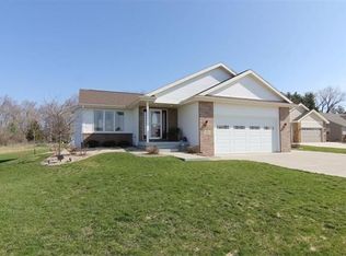 4386 Memorial Cir, Windsor, WI 53598