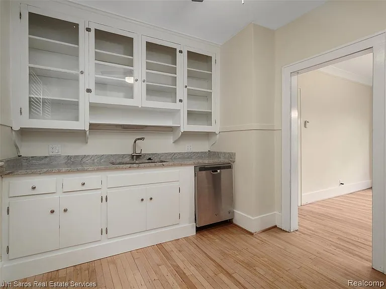 1100 Beaconsfield Ave #1100 — Photo 11
