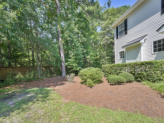 2nd image of 2492 Draymohr Ct