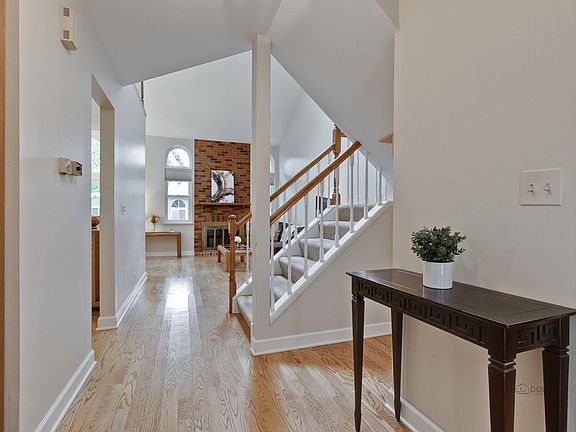 2nd image of 346 W Hamilton Ln #176