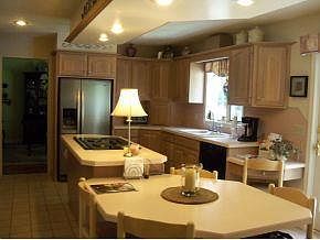3rd image of 2929 Holly Ln