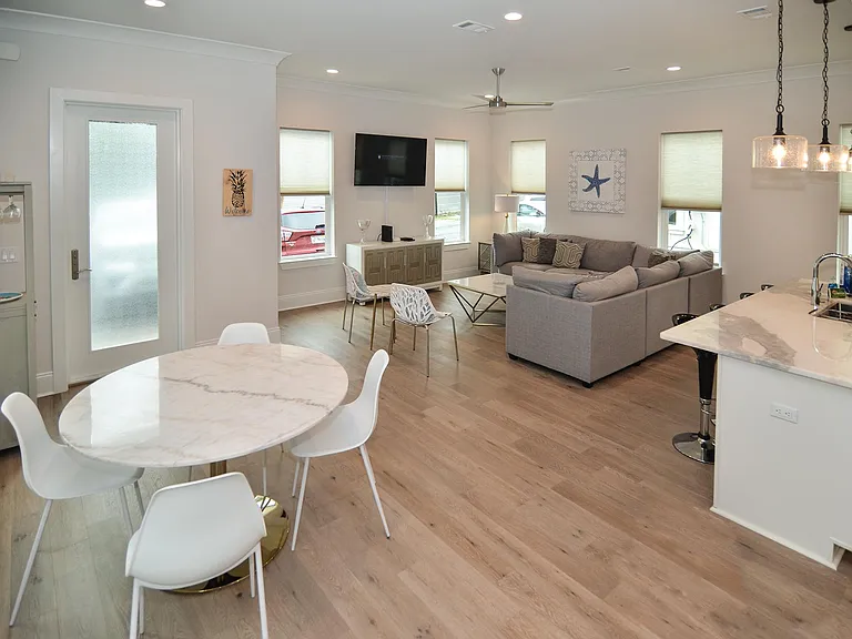 33 Sunset Key Ct — Photo 2