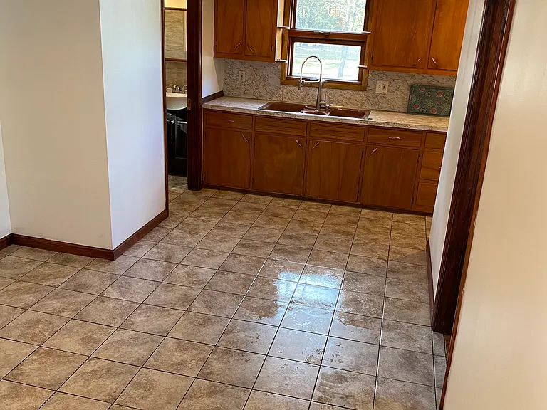 1086 Dreher Ave #B — Photo 9