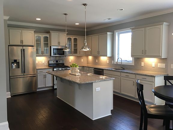 3rd image of 229 Royal Fern Drive
