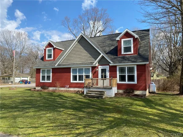 3222 Clinton St, Oneida, NY 13421