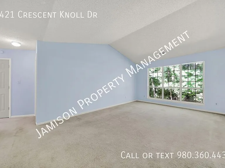 3421 Crescent Knoll Dr — Photo 13