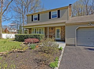 808 Dover St, Cherry Hill, NJ 08002