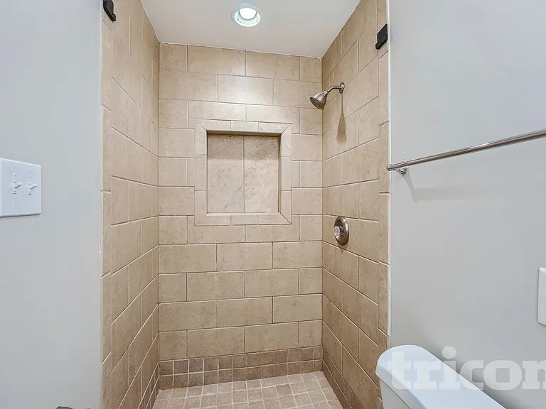 7133 Starvalley Dr — Photo 9