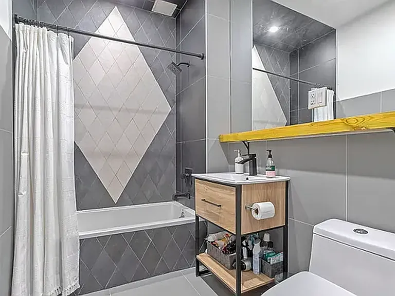 223 Manhattan Ave #2C — Photo 6